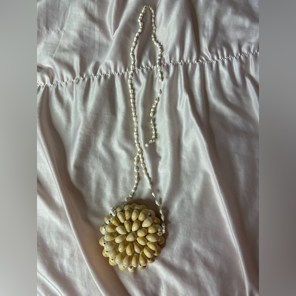 Shell purse - Picture 2 of 6